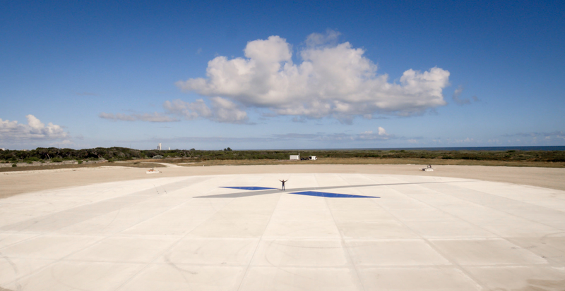 Illustration for article titled Tonight, SpaceX Will Attempt to Land a Rocket on Solid Ground